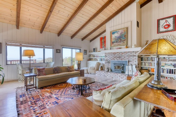 Humboldt Bay Retreat image 1