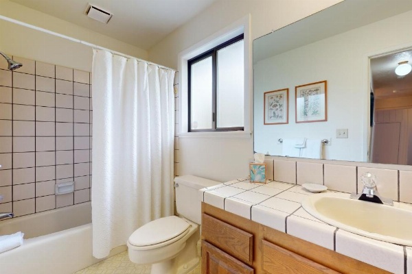 Humboldt Bay Retreat image 20
