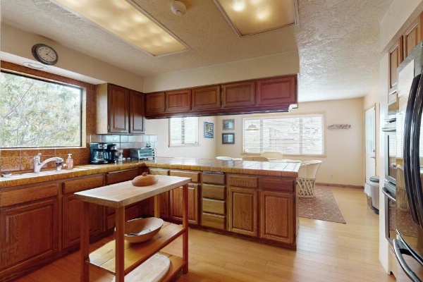 Humboldt Bay Retreat image 9